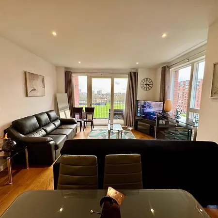 Apartment Gorgeous 2 Bedrooms 2 Bathroom, Balcony, Parking Edgware