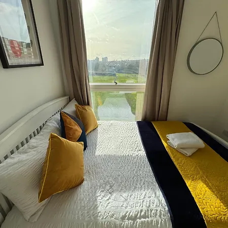 Apartment Gorgeous 2 Bedrooms 2 Bathroom, Balcony, Parking *