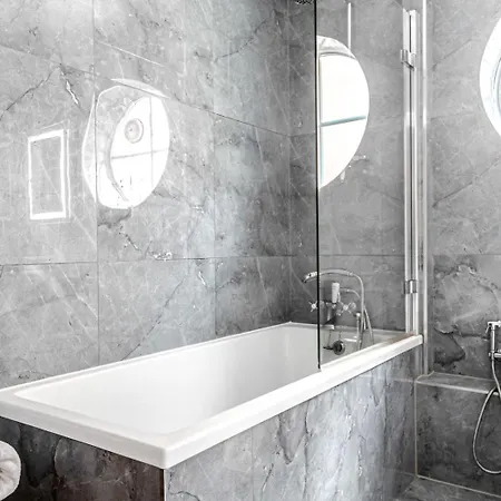 Luxury 2bed 2bath Marylebone