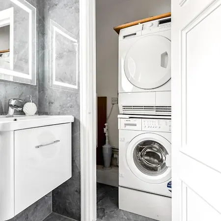 Luxury 2bed 2bath Marylebone * London