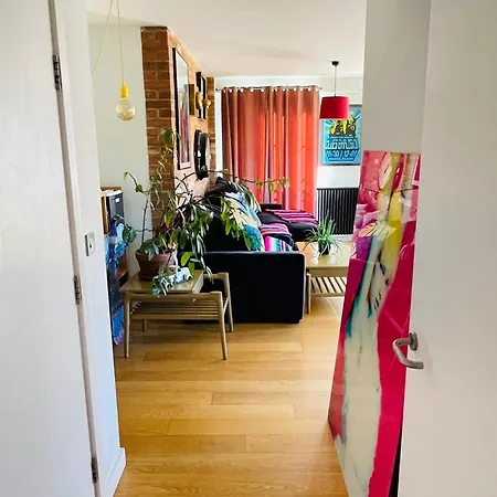 Lovely Loft Style Flat In N16