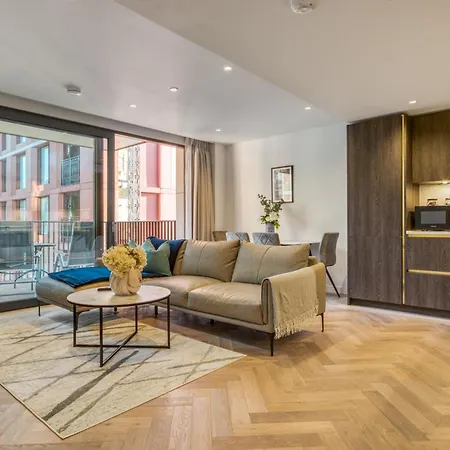 Hyde Park Beauty 2br 2ba Balcony London