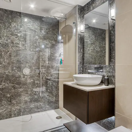 Apartment Hyde Park Beauty 2br 2ba Balcony *
