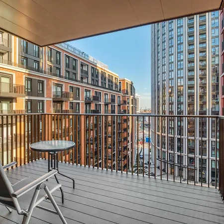 Hyde Park Beauty 2br 2ba Balcony Apartment *