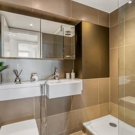 Apartment Battersea Power Station 2br 2ba River View