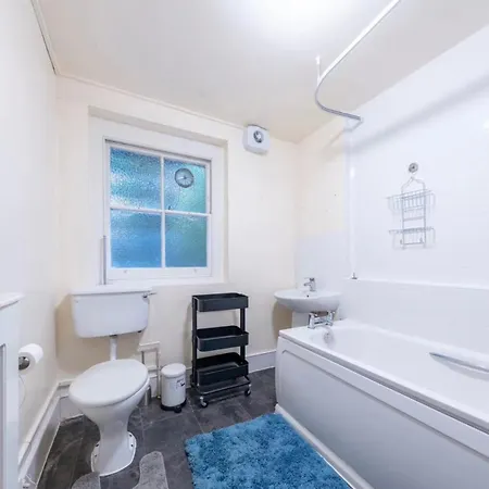 Cozy Twin In Camden Town Apartment *