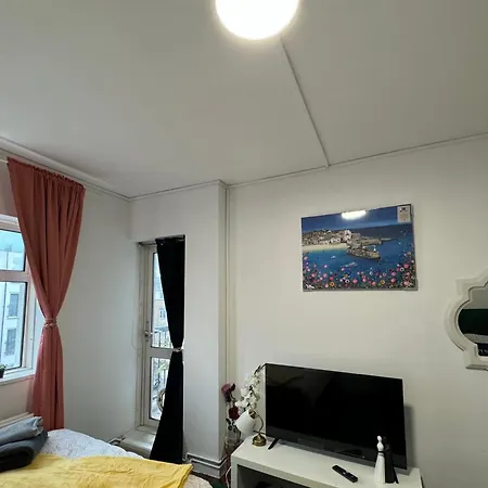 公寓 Lovely 1bedroom For 6ppl In Whitechapel, 1min Away To Dlr Station 伦敦