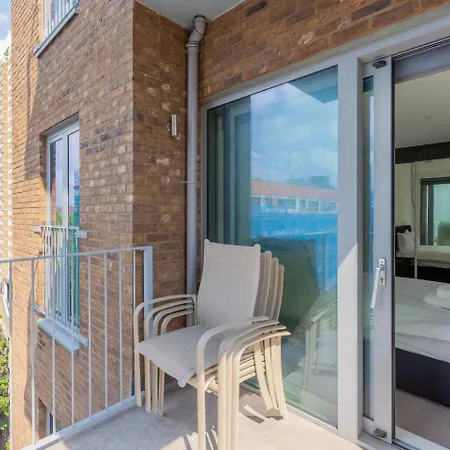 דירה Stylish 2 Bed Flat In Battersea With Private Balcony
