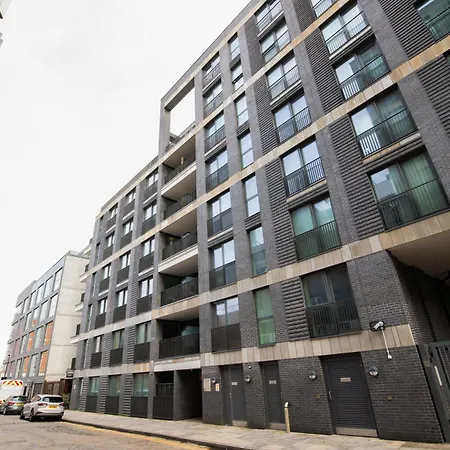 Londwell, Stylish Docklands Flat With Private Terrace Londra