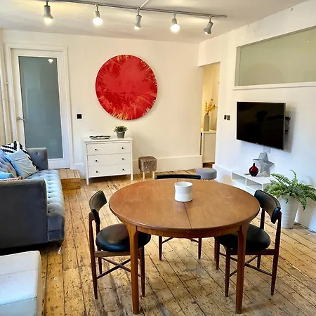 Bright Large Double Bedroom Flat Apartment