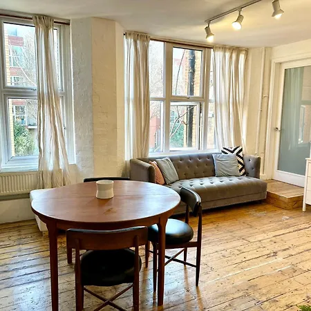 Bright Large Double Bedroom Flat Διαμέρισμα *