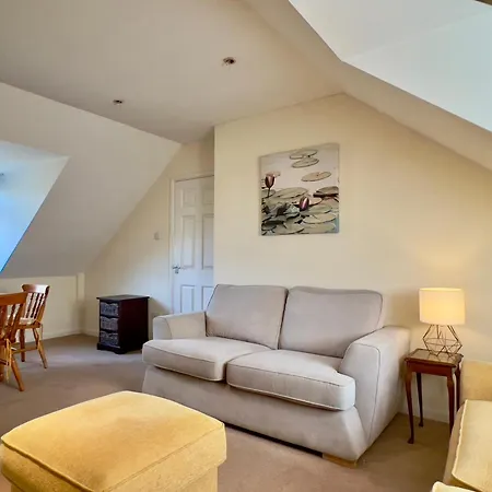 Long Biggin Hill 1bed Flat Near Airport Wifi 公寓