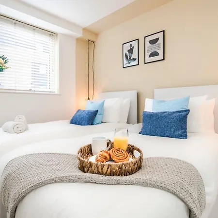 Stylish Near O2, Canary Wharf & Isle Of Dogs Apartment London