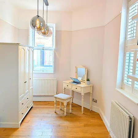 Beautiful 2bed In Brixton לונדון