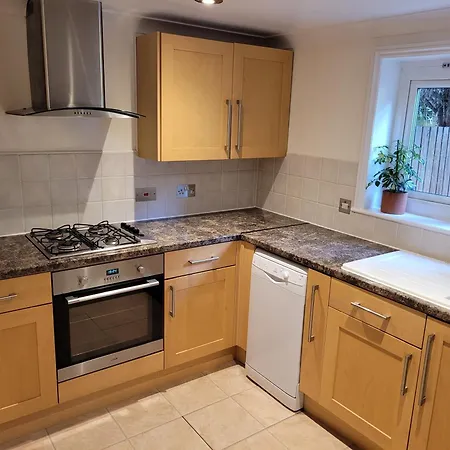 Apartamento Lovely 1 Bed Flat With Private Garden And Easy Access To