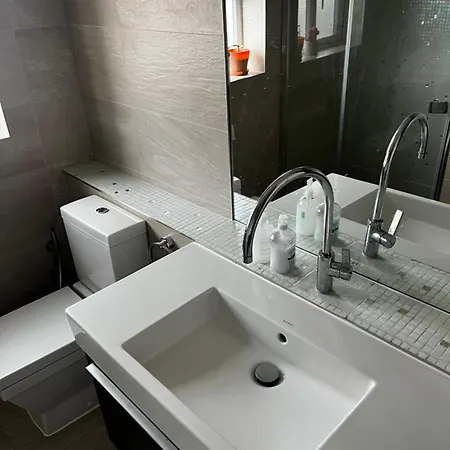 Vf Kingsbury Homestay