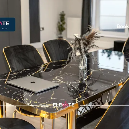 Exclusive Deals L Last-minute Escape L 1 X Super King Bed And 3 Single Beds L Wembley Stadium Location, Free Parking, Sleeps 8 L Elevate Living Estates Short Lets & Serviced Wembley