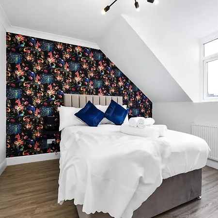 Apartment Spacious 2bed In Hampstead Close To Transport London