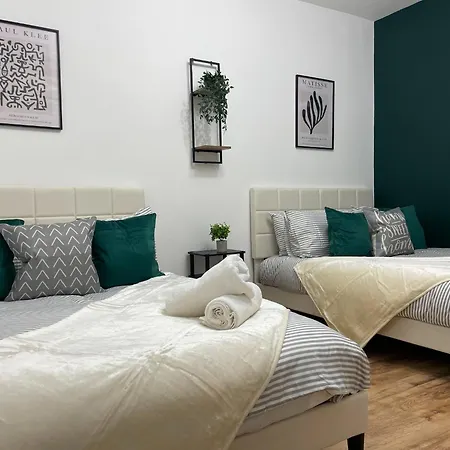 Stunning Near Paddington - Sleeps 8 * London