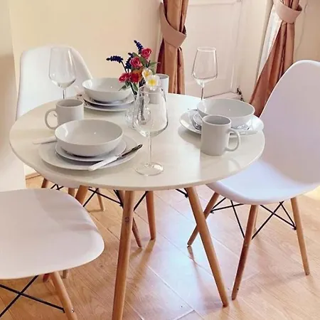 Elegant Chelsea One Bed * London
