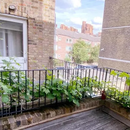 Elegant Chelsea One Bed Apartment *