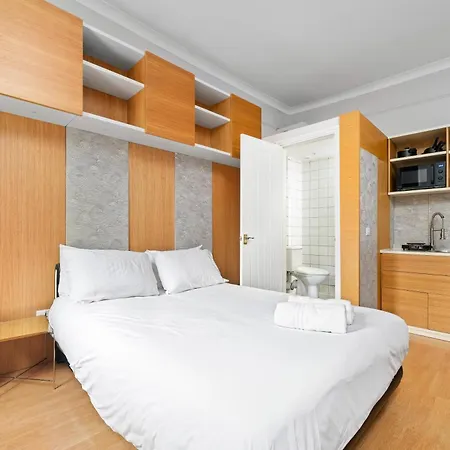 Kensington Modern Apartment London