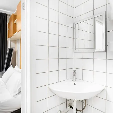 Kensington Modern Apartment London