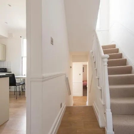 Split-level Spacious Family