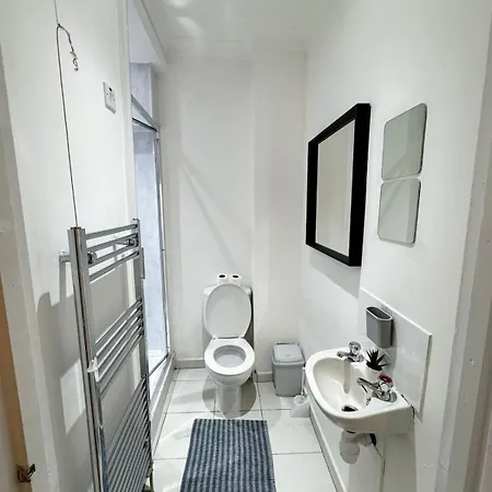 Split-level Spacious Family *