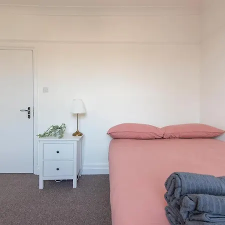 Split-level Spacious Family Apartment