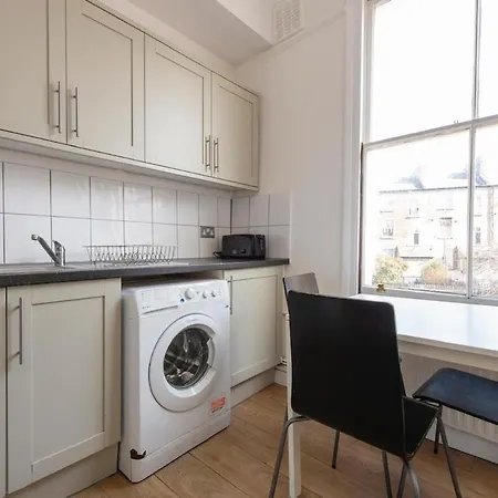 Split-level Spacious Family Apartment