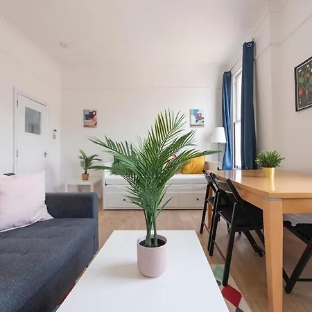 Split-level Spacious Family Apartment