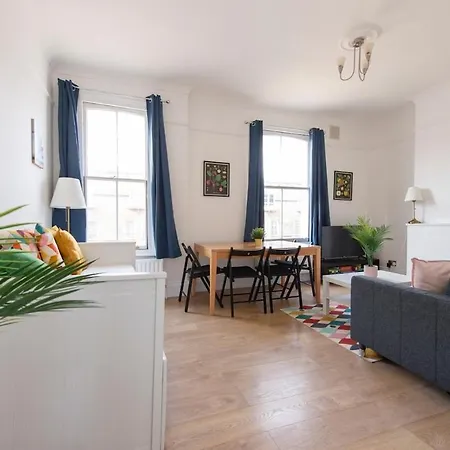 Apartment Split-level Spacious Family