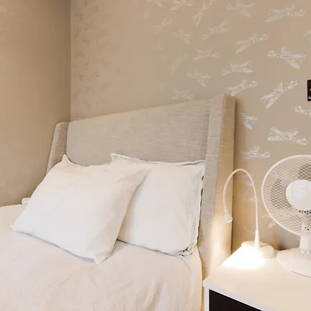Holiday home Richmond Park House Stunning Architect Designed London