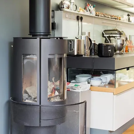 Holiday home Richmond Park House Stunning Architect Designed London