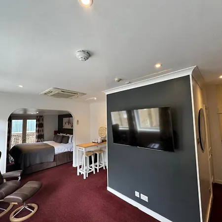 Otel Berjaya Eden Park 3*