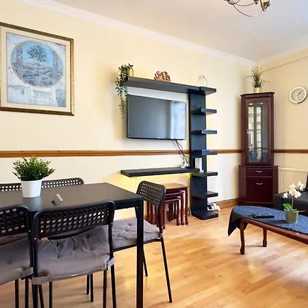 Apartment The Queens Palace 1 Bedroom By Wild London