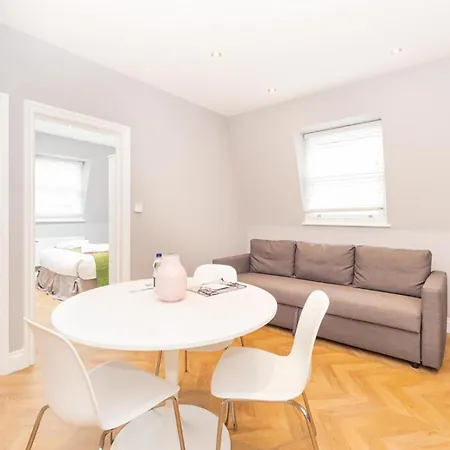 Modern Two-bedroom In Paddington London