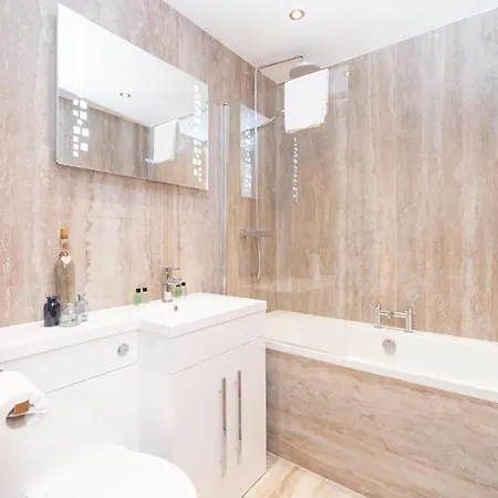 Apartment Modern Two-bedroom In Paddington London