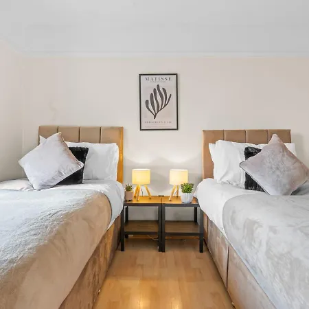 Cosy 2 Bed Flat, Wembley Stadium London