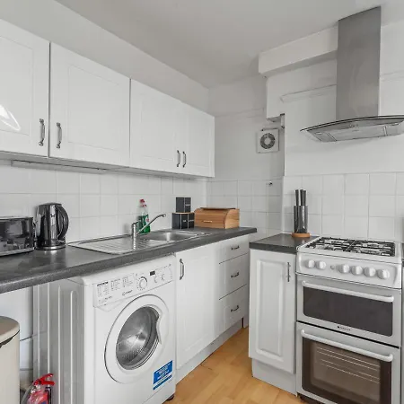 Cosy 2 Bed Flat, Wembley Stadium *