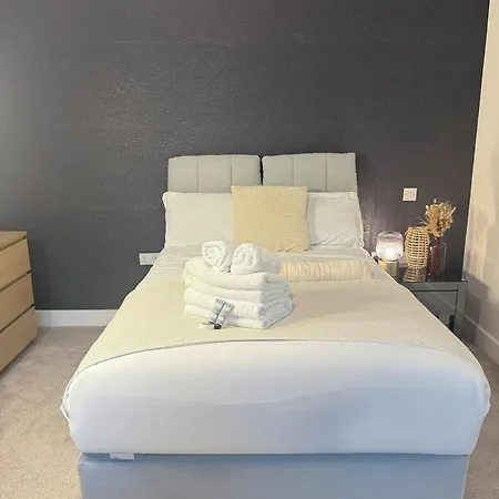 Auracasa 2 Bed O2 Canning * London