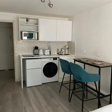 Amazing Flat In Stylish&cosy Apartment London