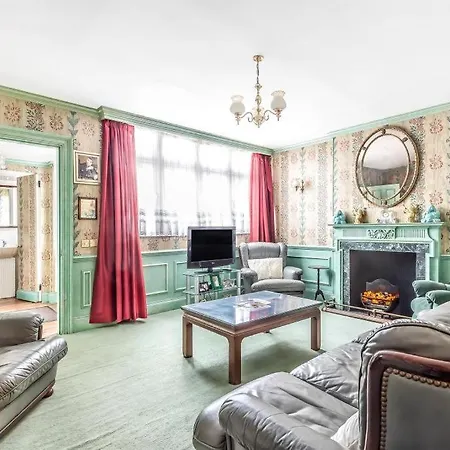 Apartment Single In *
