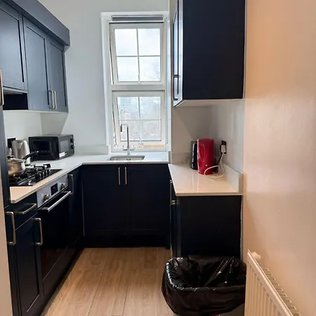Apartment F54 Modern 3-bed Flat Near Paddington Station *