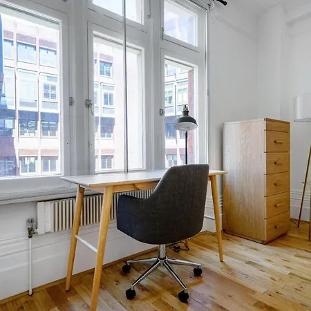 Apartment Huge 2 Bedrooms 3 Beds! Covent Gdn 3 Min To Subway *