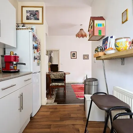 Apartment Unique & Charming 2 Bedroom Flat London
