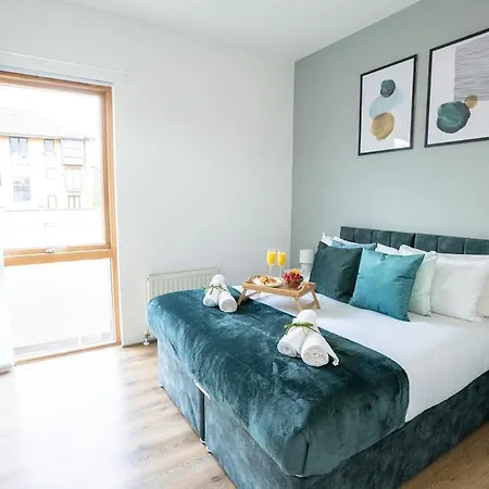 Excel - 2 Bedroom - Sleep 4 Appartement Londen