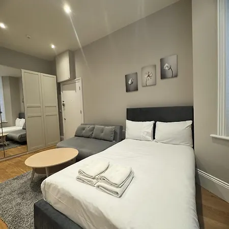 Apartment Fairhazel Gardens *