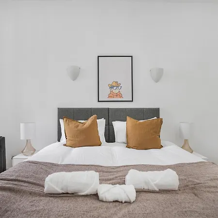 Apartment Great Eastern 1 By Artsy London